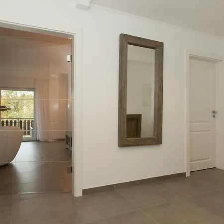 Comfortable In Near Town Center
